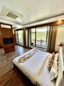 SeaHawk Resort Bhimtal