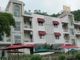 The Royal Court Hotel