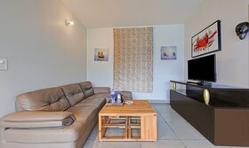 Treebo Trend Vista Lago