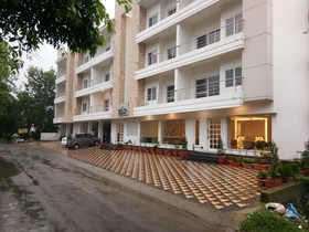 Clarks Inn Near Kainchi Dham