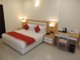 Clarks Inn Near Kainchi Dham