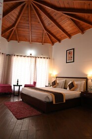 Foxoso Misty Oaks Resort