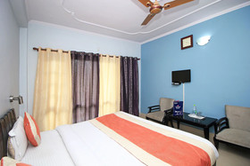 Hotel Traveller Inn by OYO Rooms