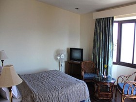 Classic Hilltop Resort
