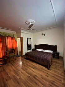 Hotel Gautam Residency
