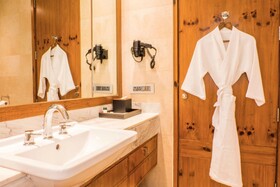 Lemon Tree Premier Resort Corbett