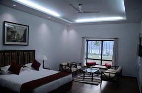 Tarangi Ramganga Resort