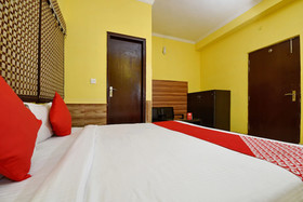 All Seasons Doon Guest House