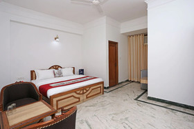 Amrit Regency Hotel