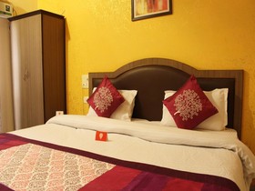 Chutney Merry Hotel