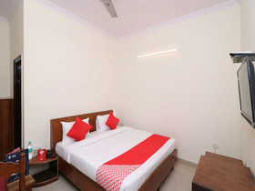 FabExpress Sunder Residency by OYO Rooms