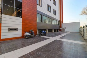 Fabhotel Av Royale