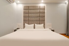 Fabhotel Av Royale