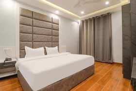 Fabhotel Av Royale