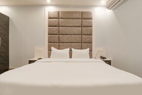 Fabhotel Av Royale