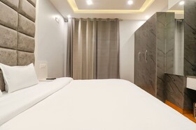 Fabhotel Av Royale