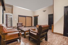 Gk Villas by OYO Rooms