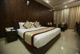 Gold Stone Comfort