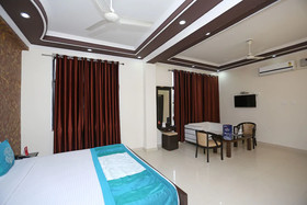 Hotel City Palace By OYO Rooms