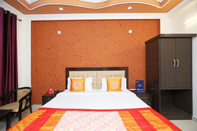 Hotel City Palace By OYO Rooms