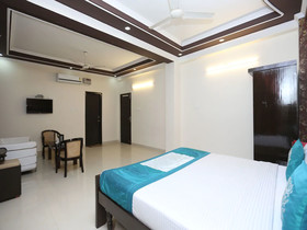 Hotel City Palace By OYO Rooms