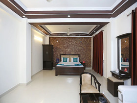 Hotel City Palace By OYO Rooms