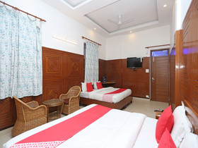 Hotel Clark By OYO Rooms