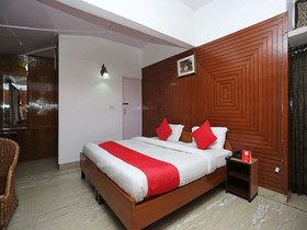 Hotel Clark By OYO Rooms