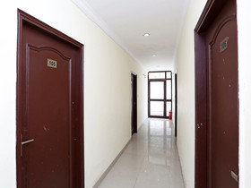 Hotel Glenroy by OYO Rooms