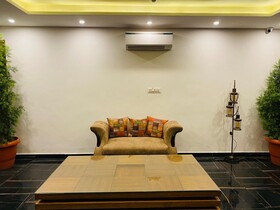 Hotel Height View Residency