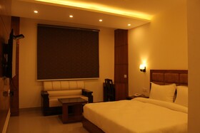 Hotel Height View Residency
