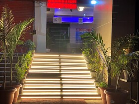 Hotel Height View Residency
