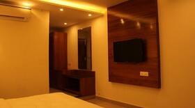 Hotel Height View Residency