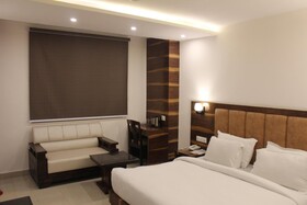 Hotel Height View Residency