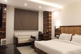 Hotel Height View Residency