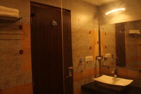 Hotel Height View Residency