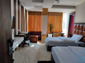 Hotel Maira