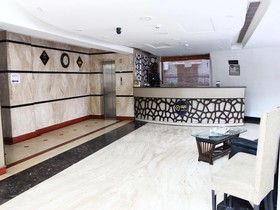 Capital O 1641 Hotel Radiance Paradise