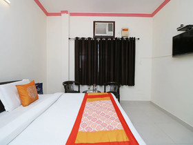 OYO 9963 Hotel Raja Palace