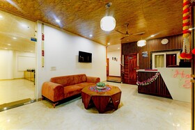 Hotel Shiva Lake