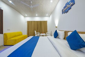 Hotel Shiva Lake