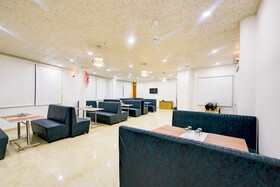 Hotel Shiva Lake