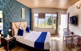 Hotel Shiva Lake