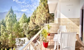 Hotel Shiva Lake