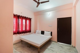 Hotel Taqgene by OYO Rooms
