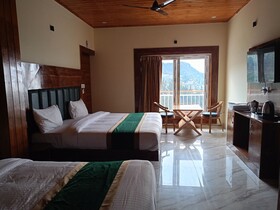 Hotel The Pine Villa Mussoorie