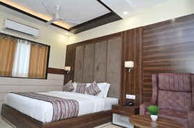 Hotel Vasdaa Grand