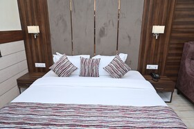 Hotel Vasdaa Grand