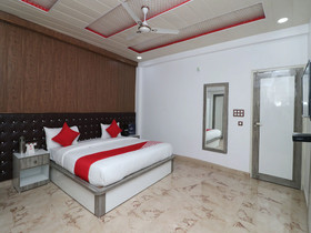 Hotel Walnut Inn By OYO Rooms