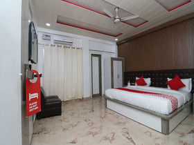 Hotel Walnut Inn By OYO Rooms